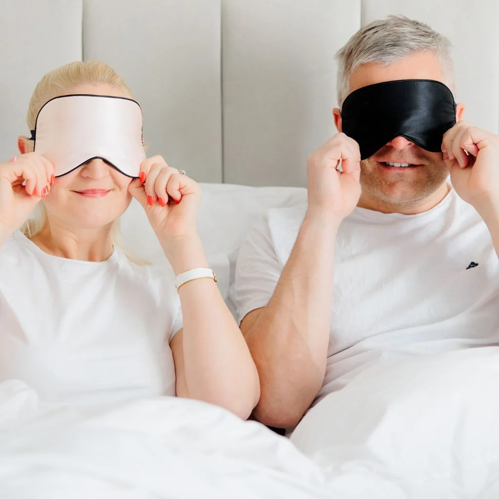 Chillamo aito silkkinen unimaski säädettävällä hihnalla – suosituin! - Image 2